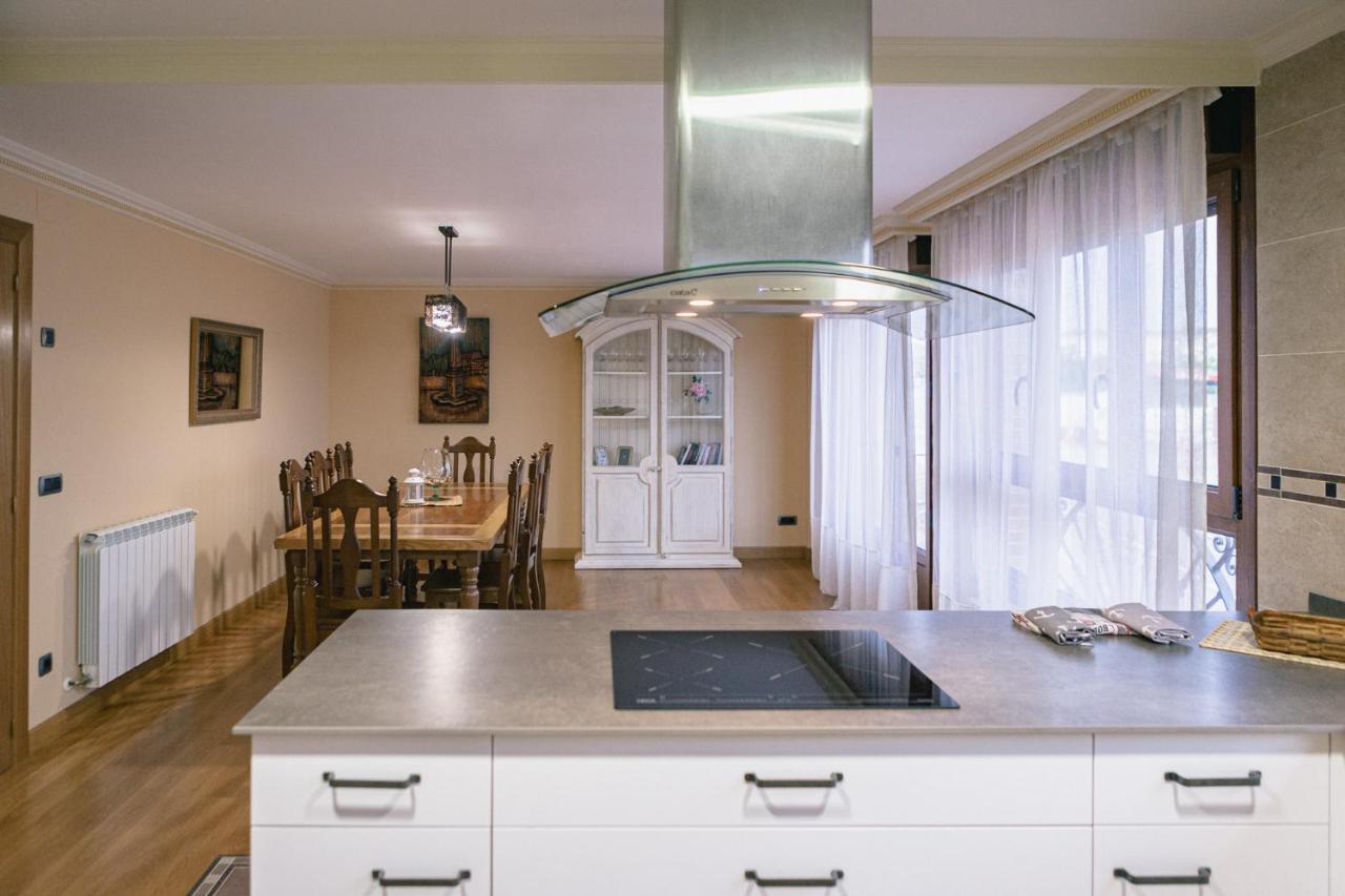 Alojamiento Urabain Apartman Allo Kültér fotó