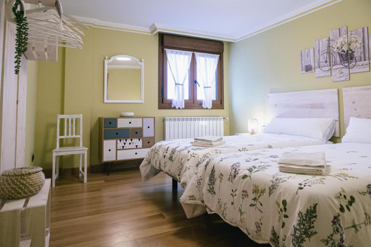 Alojamiento Urabain Apartman Allo Kültér fotó