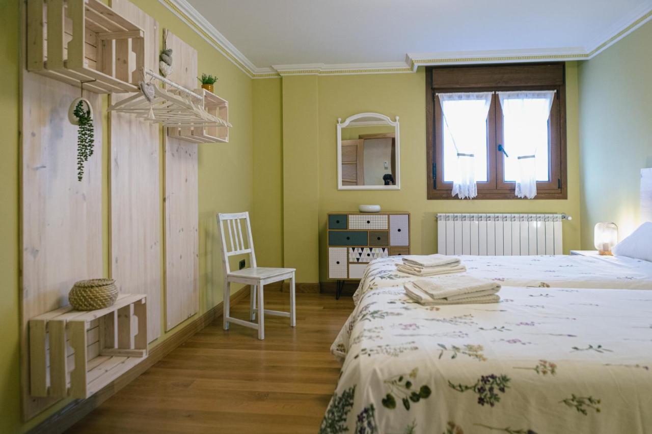 Alojamiento Urabain Apartman Allo Kültér fotó