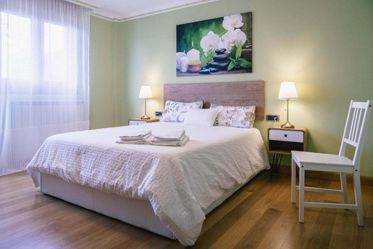 Alojamiento Urabain Apartman Allo Kültér fotó