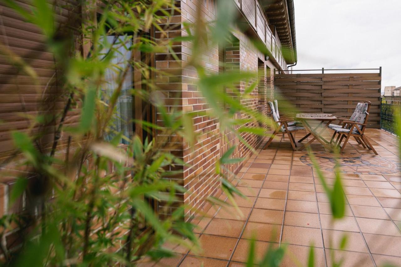 Alojamiento Urabain Apartman Allo Kültér fotó